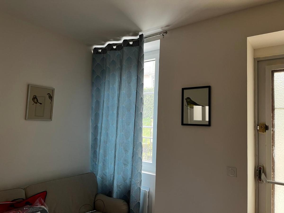 Charmant 2 Pieces Avec Terrasse Proche Centre Ville - Parking Gratuit A Proximite Λούρδη Εξωτερικό φωτογραφία
