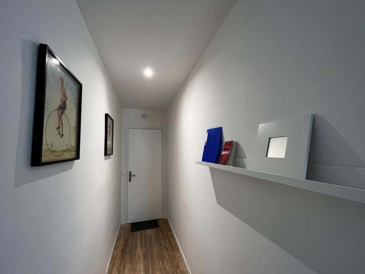 Charmant 2 Pieces Avec Terrasse Proche Centre Ville - Parking Gratuit A Proximite Λούρδη Εξωτερικό φωτογραφία