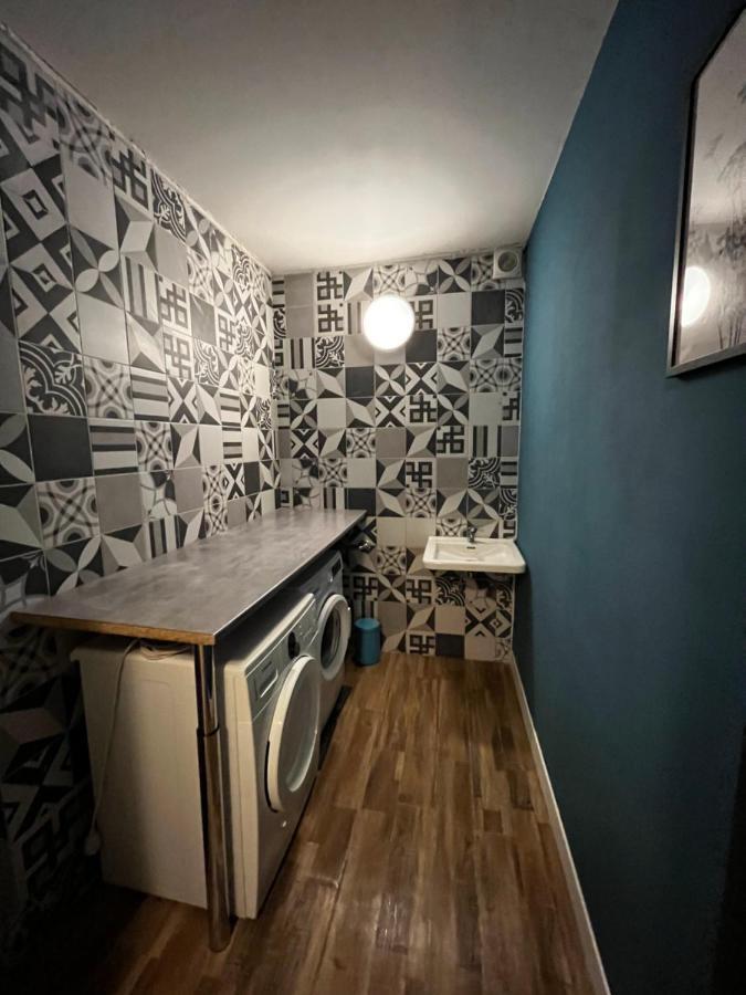 Charmant 2 Pieces Avec Terrasse Proche Centre Ville - Parking Gratuit A Proximite Λούρδη Εξωτερικό φωτογραφία
